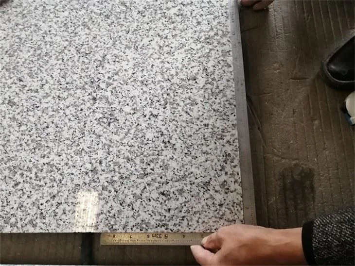 Granite Pobzeb Cov Chaw Muag Khoom nyob ze kuv