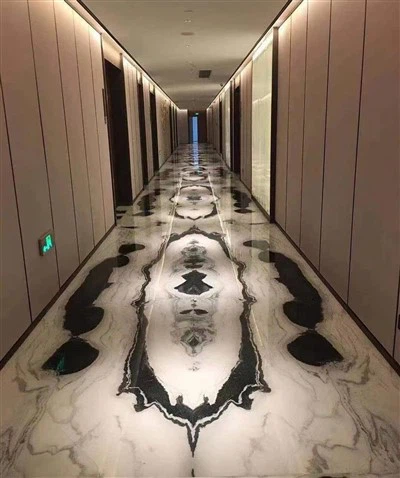 Khoom kim heev Marble Floor Vuas