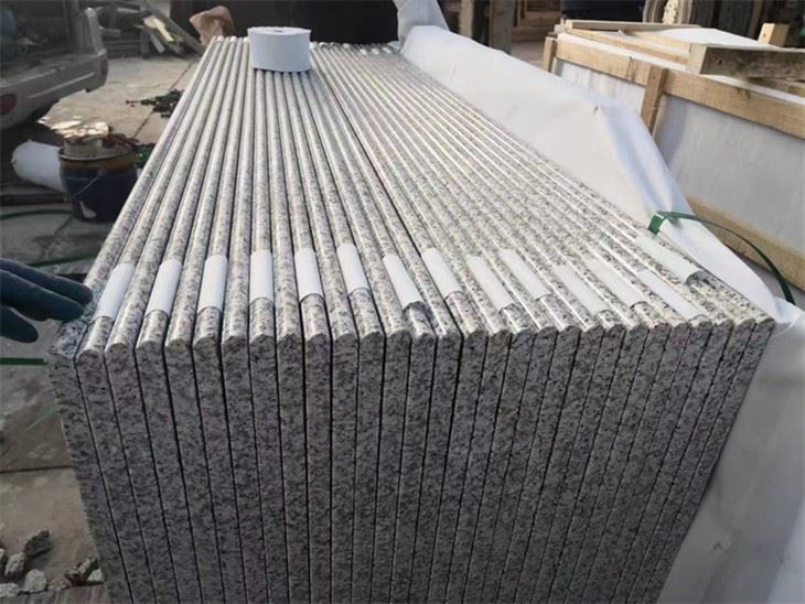 White Granite Kitchen Backsplash